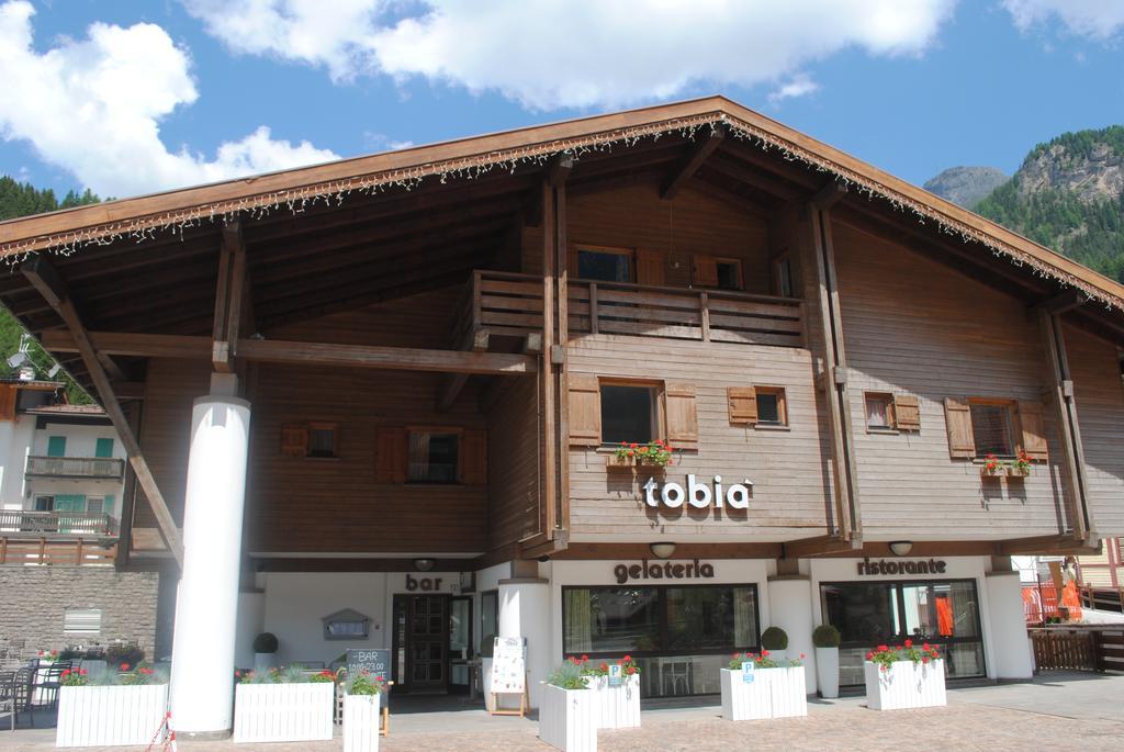 Bed & Breakfast Garni Tobia Campitello di Fassa Eksteriør billede