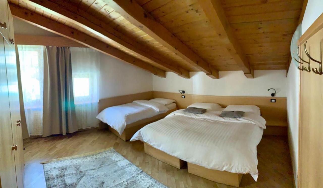 Bed & Breakfast Garni Tobia Campitello di Fassa Eksteriør billede
